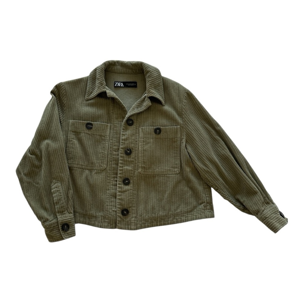 Jacket  
Color: Green
Size: Small
Brand: Zara